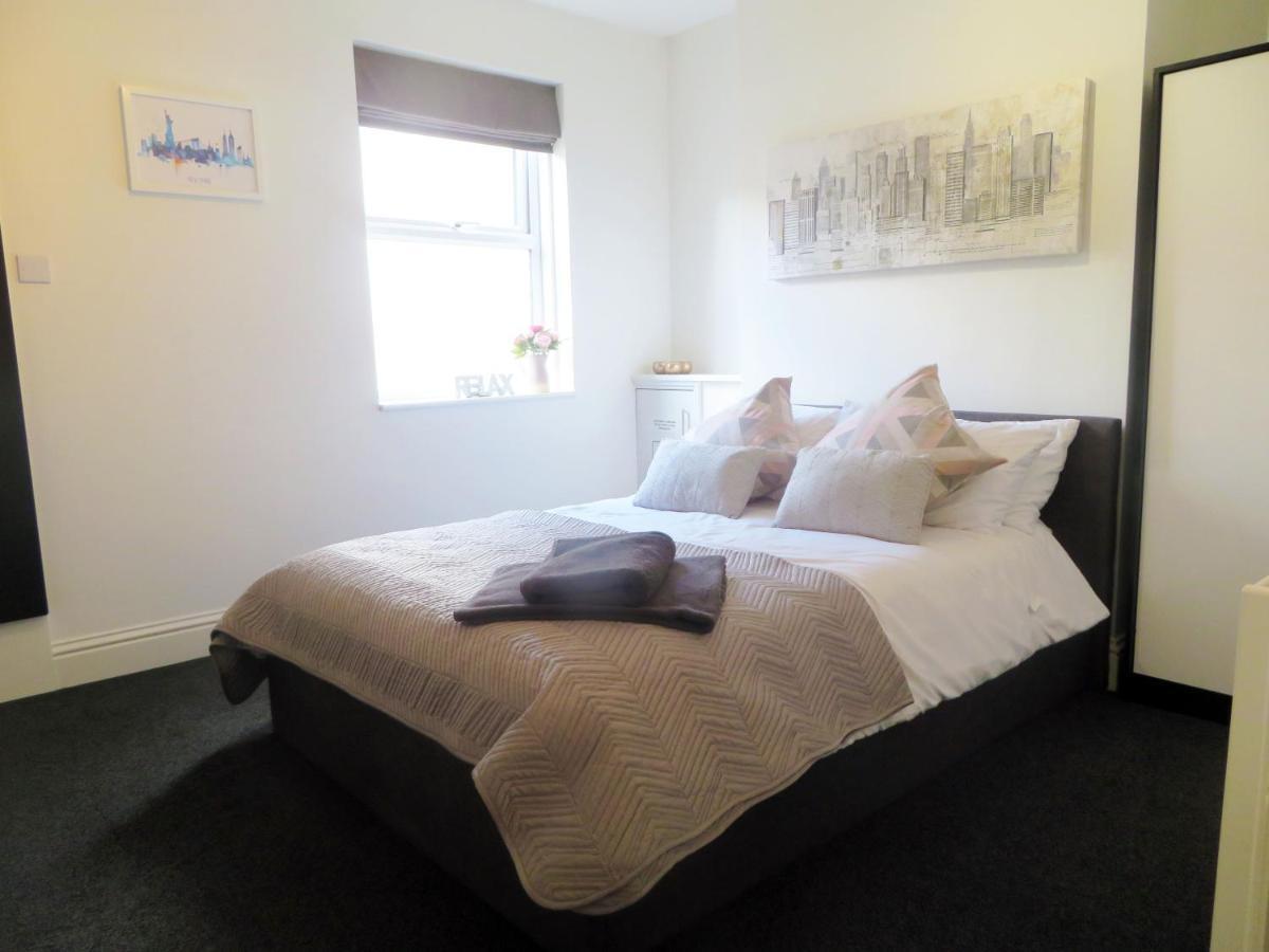 Entire 2 Bed Ground Floor Apartment Central But Quiet Newmarket  Exterior photo